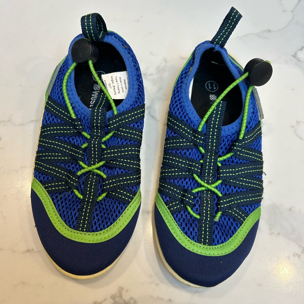 Water shoes
